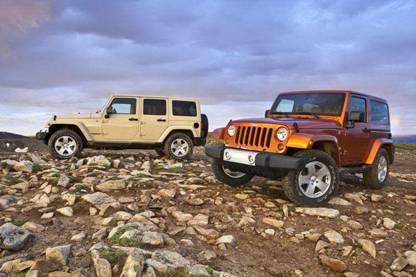 2011_Jeep_Wrangler_08.jpg