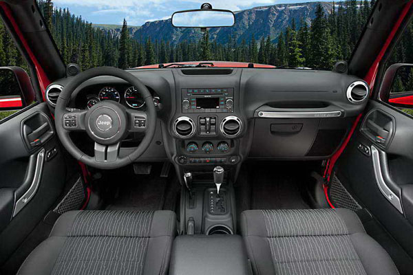 2011_Jeep_Wrangler_09.jpg