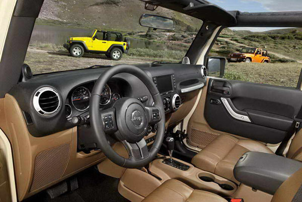 2011_Jeep_Wrangler_13.jpg