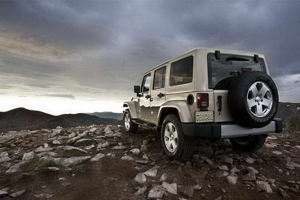 2011_Jeep_Wrangler_19.jpg