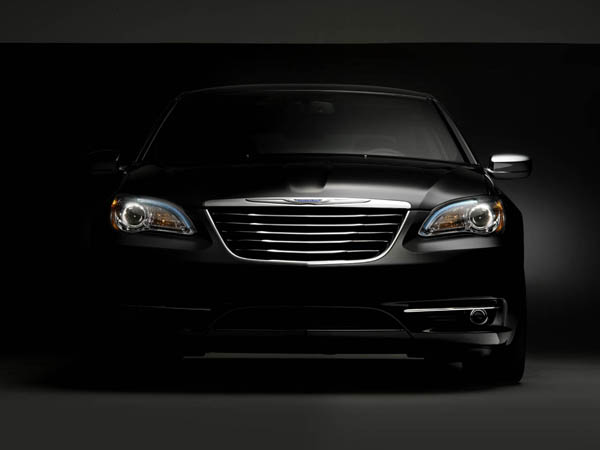 05-2011-chrysler-200.jpg