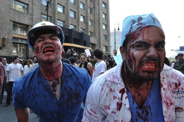 zombie_walk_mexico_city14.jpg