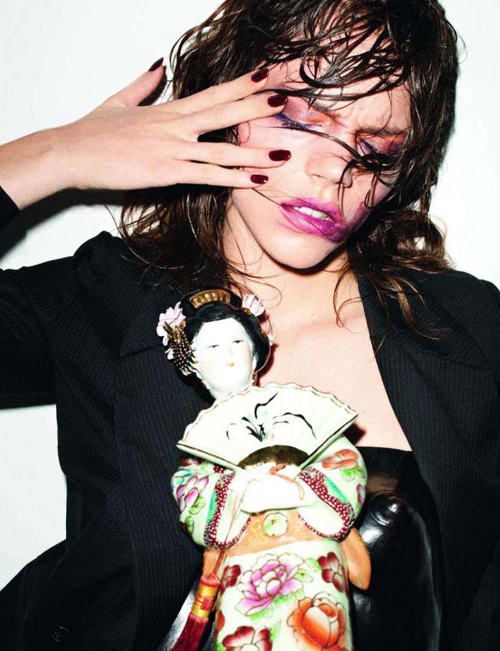 Freja-Beha-by-Terry-Richardson-for-Vogue-Paris-DesignSceneNet-06.jpg