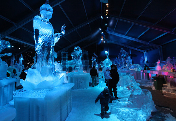 Snow+Ice+Sculpture+Festival+FHwY_G4v_W9l.jpg