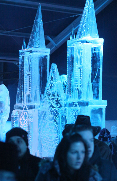 Snow+Ice+Sculpture+Festival+hFocoLG195gl.jpg