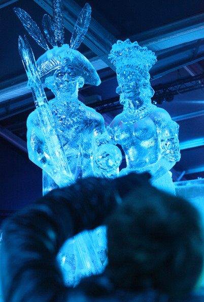 Snow+Ice+Sculpture+Festival+jl_lv01sFeSl.jpg