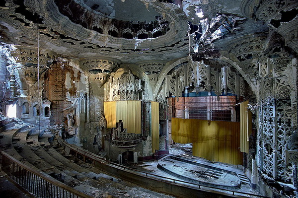 the_ruins_of_detroit-09.jpg