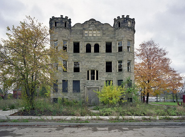 the_ruins_of_detroit-17.jpg