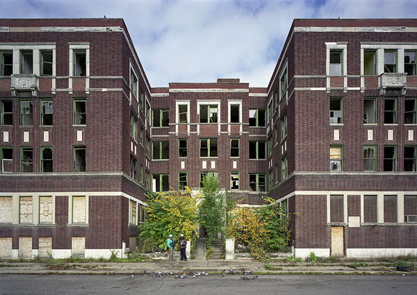 the_ruins_of_detroit-18.jpg