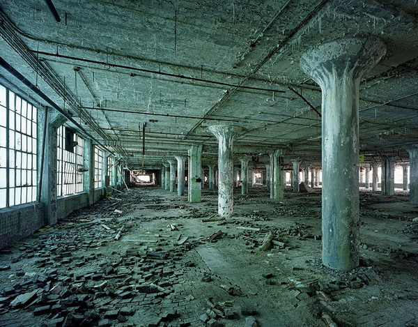 the_ruins_of_detroit-23.jpg