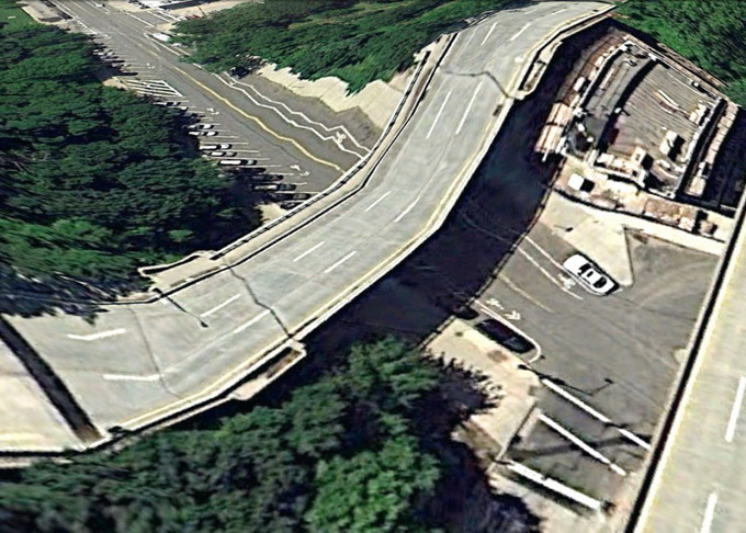 google-earth-bridges_60_bronx3-944x687_.jpg