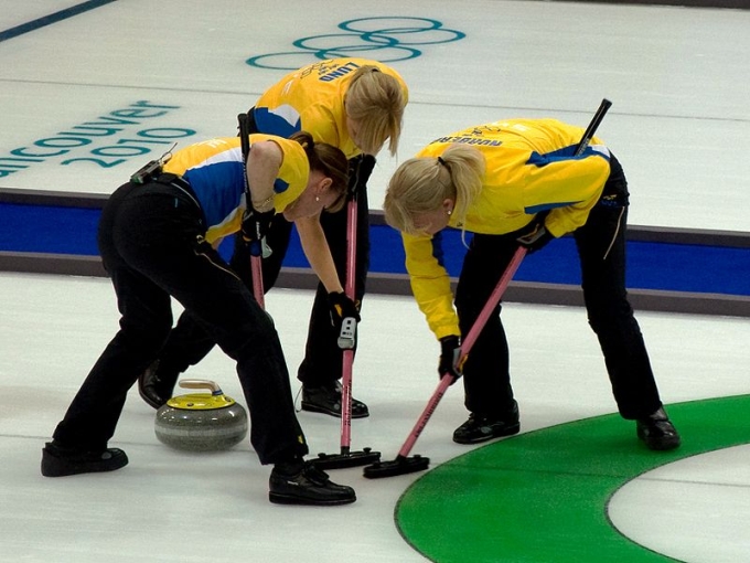 curling4.jpg