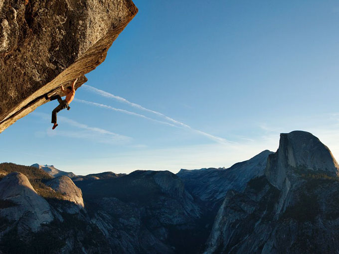 free-climber-yosemite_35063_990x742.jpg