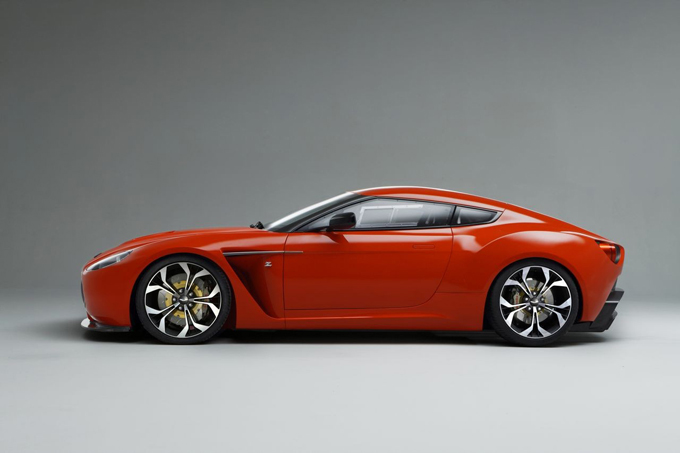 02-aston-v12zagato.jpg