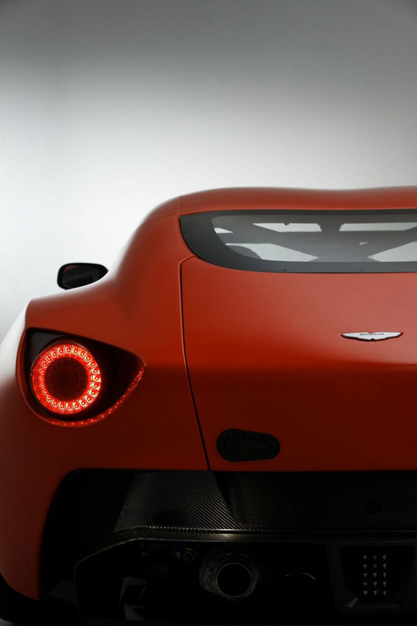 06-aston-v12zagato.jpg