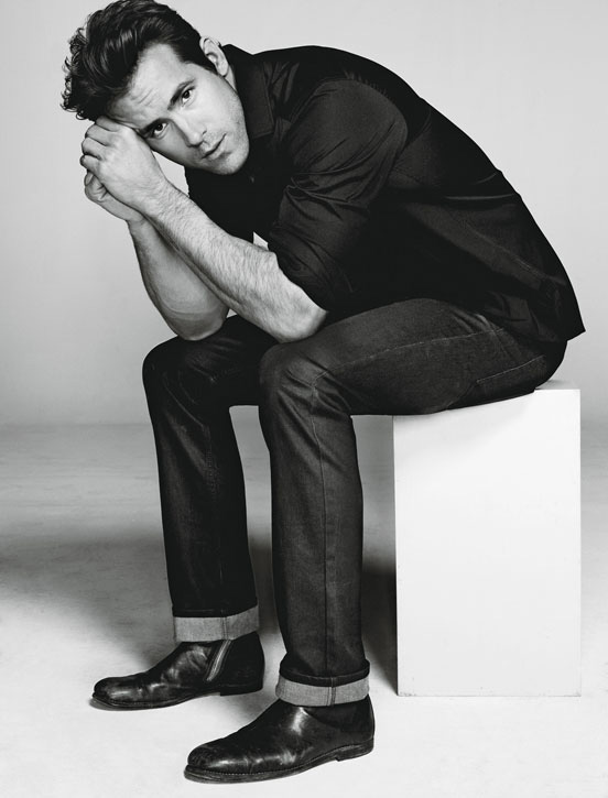 Ryan-Reynolds-by-Matthias-Vriens-McGrath-for-Details-DesignSceneNet-03.jpg