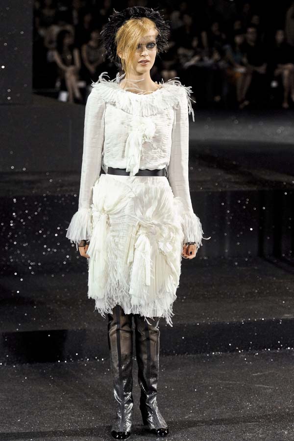 chanelcouture44.jpg