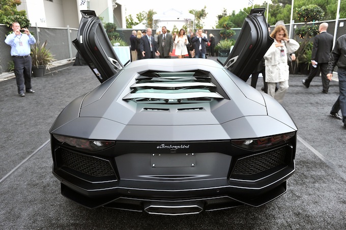 21-lamborghini-aventador-na-debut.jpg