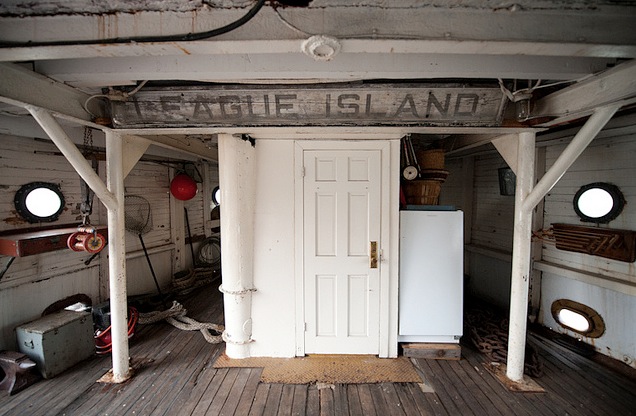 trendhome-historic-ellis-island-ferry-10.jpg