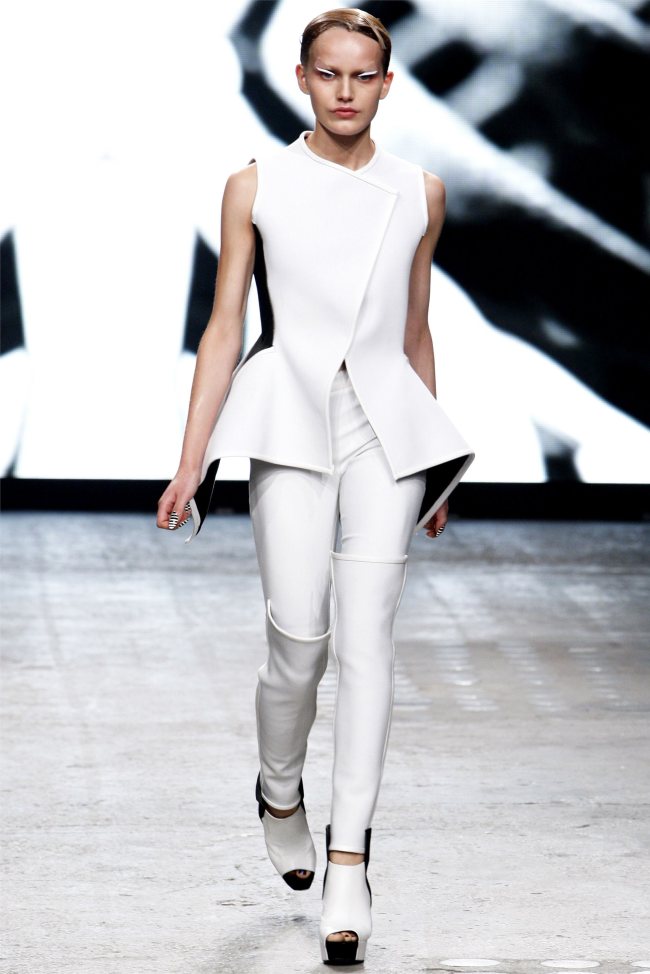 gareth-pugh10.jpg