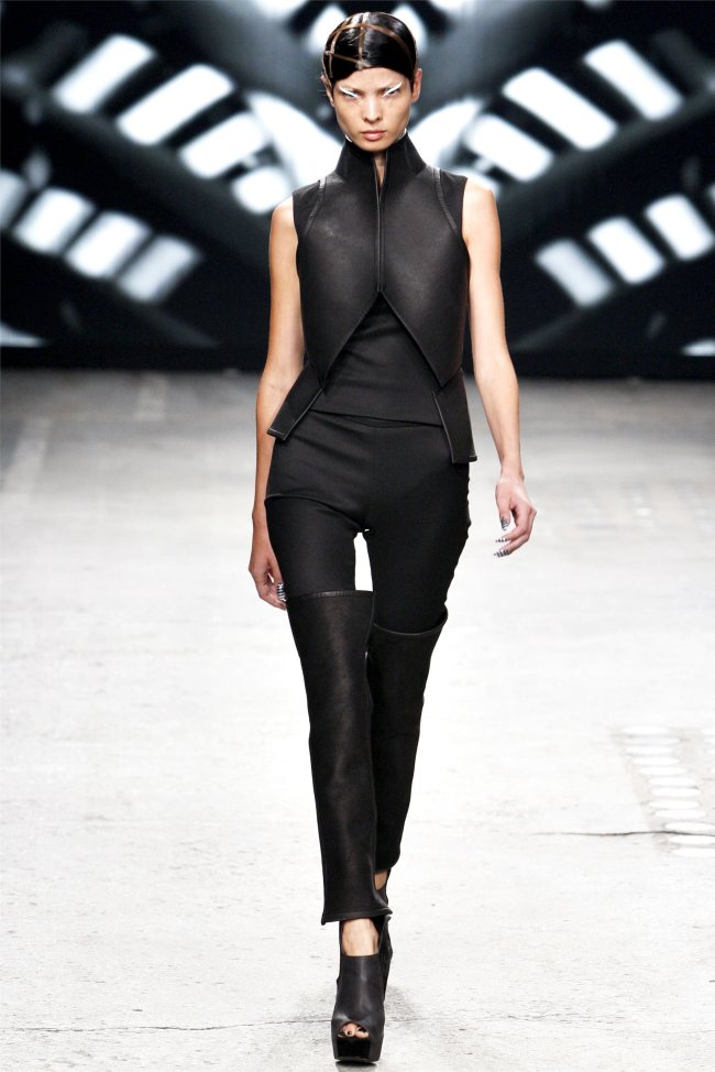 gareth-pugh16.jpg