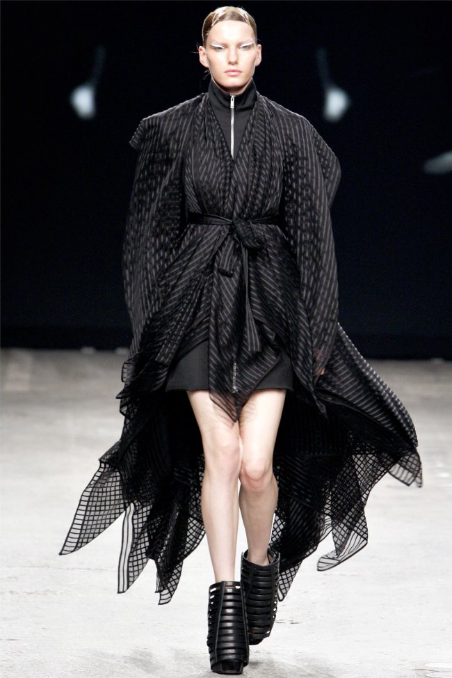 gareth-pugh22.jpg