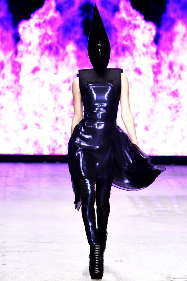 gareth-pugh31.jpg