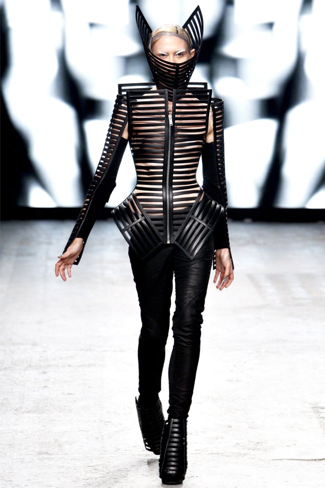 gareth-pugh5.jpg