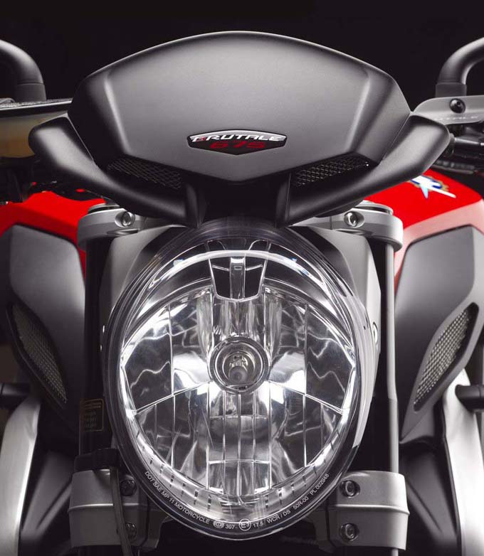 04-2012-mv-agusta-brutale-675.jpg