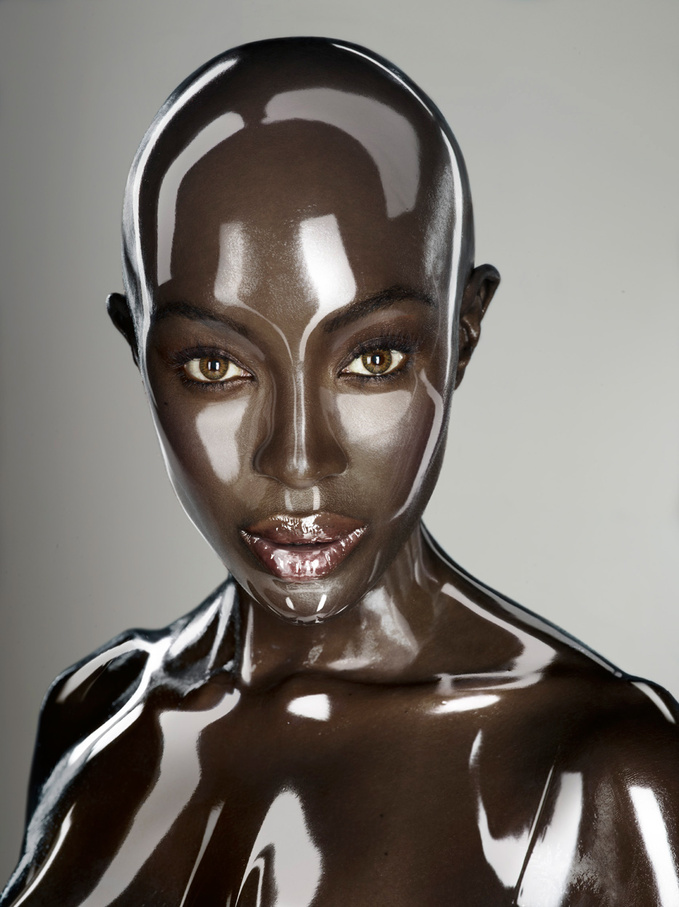 Naomi Campbell Seb Janiak (Lighted Darkness - Soon International #16 Fall 2011) 4.jpg