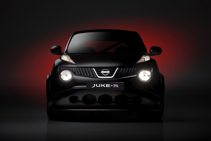 nissan-juke-r-10.jpg