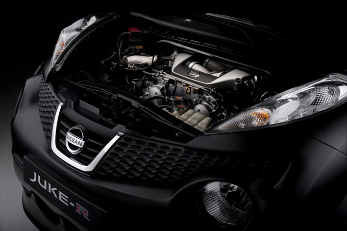 nissan-juke-r-4.jpg