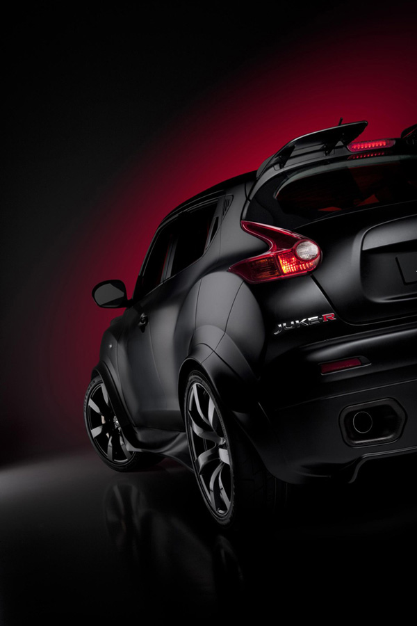 nissan-juke-r-5.jpg