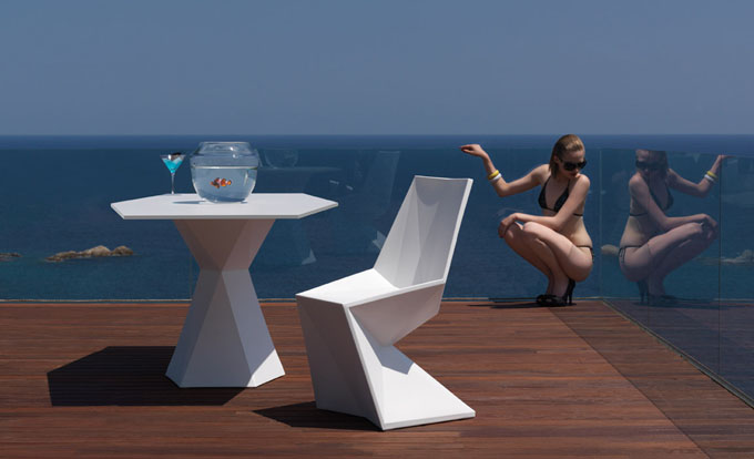 Vertex-Furniture-by-Vondom01.jpg