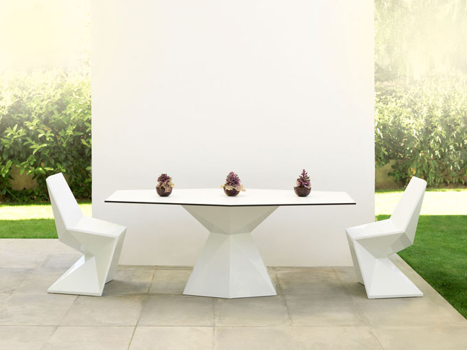 Vertex-Furniture-by-Vondom02.jpg