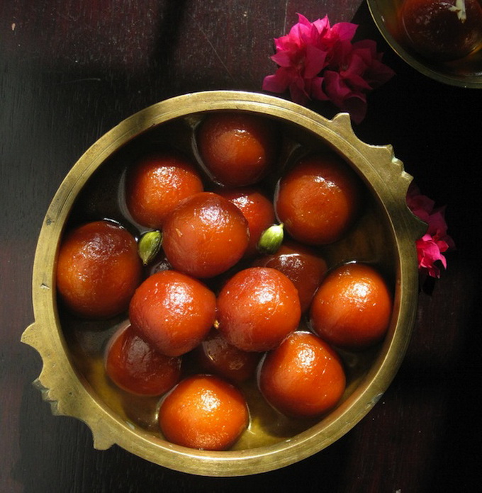 gulabjamun_.jpg