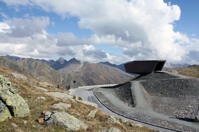 the-timmelsjoch-experience-pass-museum-08_.jpg