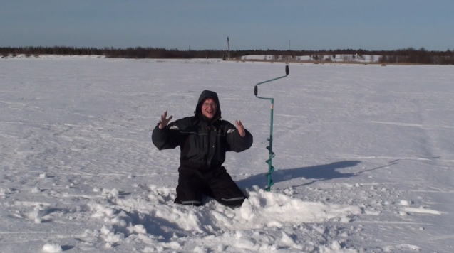 Fishing under ice 08.jpg