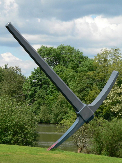 ClaesOldenburg13.jpg