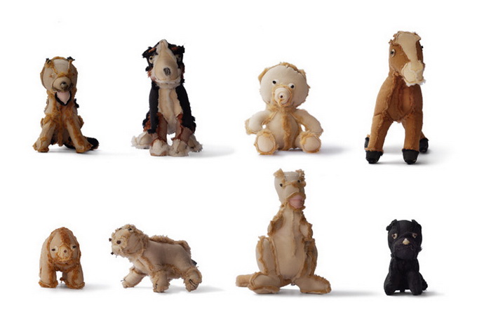 dezeen_Outsiders-plush-toys-by-Atelier-Volvox-8.jpg