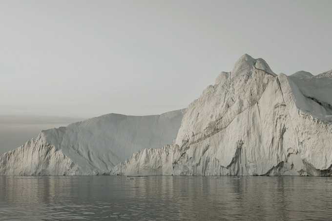 melt-portrait-of-an-iceberg-06_.jpg