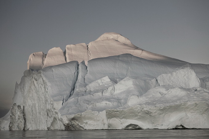 melt-portrait-of-an-iceberg-15_.jpg