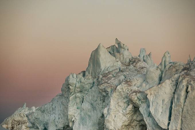 melt-portrait-of-an-iceberg-23_.jpg