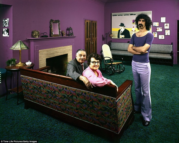 1970s-rock-stars-with-their-parents-5.jpg