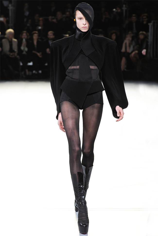 mugler34.jpg