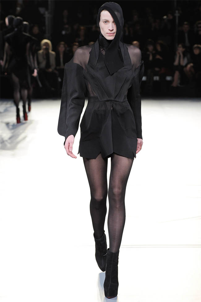 mugler40.jpg