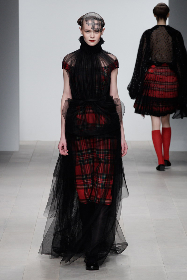 Corrie-Nielsen-Autumn-Winter-2012_13-Womenswear-Collection-29.jpg