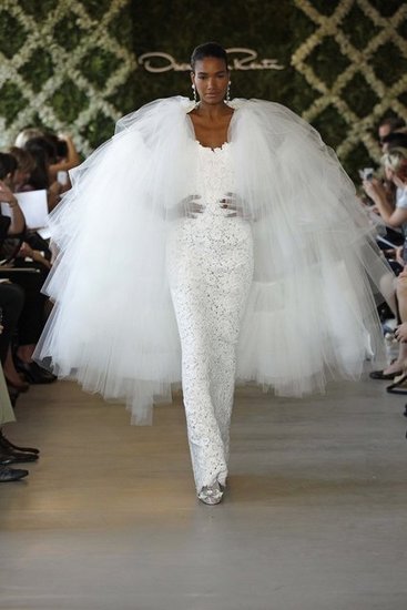 Oscar-de-la-Renta-Bridal-Spring-2013_1.jpg