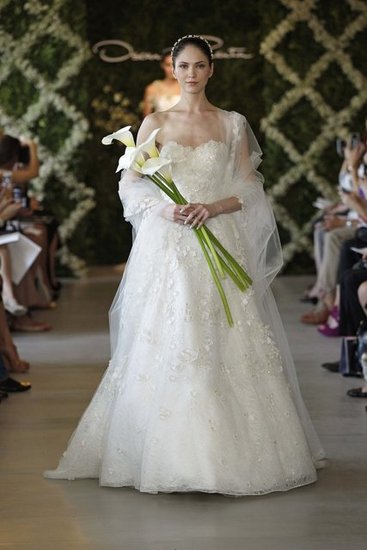 Oscar-de-la-Renta-Bridal-Spring-2013_13.jpg