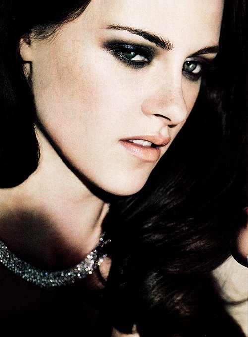 kristen-stewart-elle-june-2012%20(6).jpg